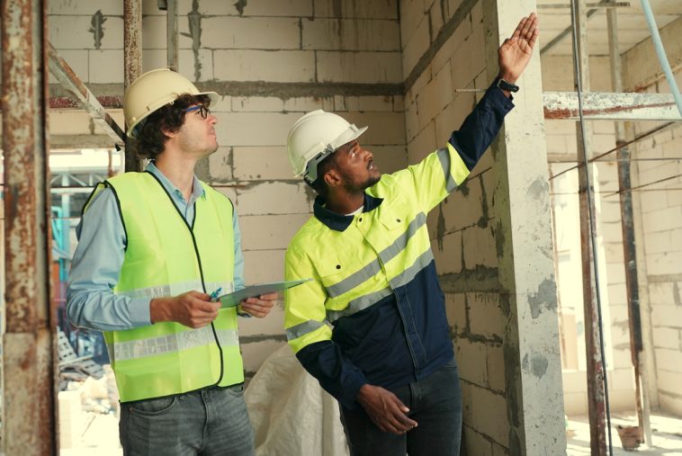 Bild: Bauleitung als wichtiger Faktor - Kosten beachten