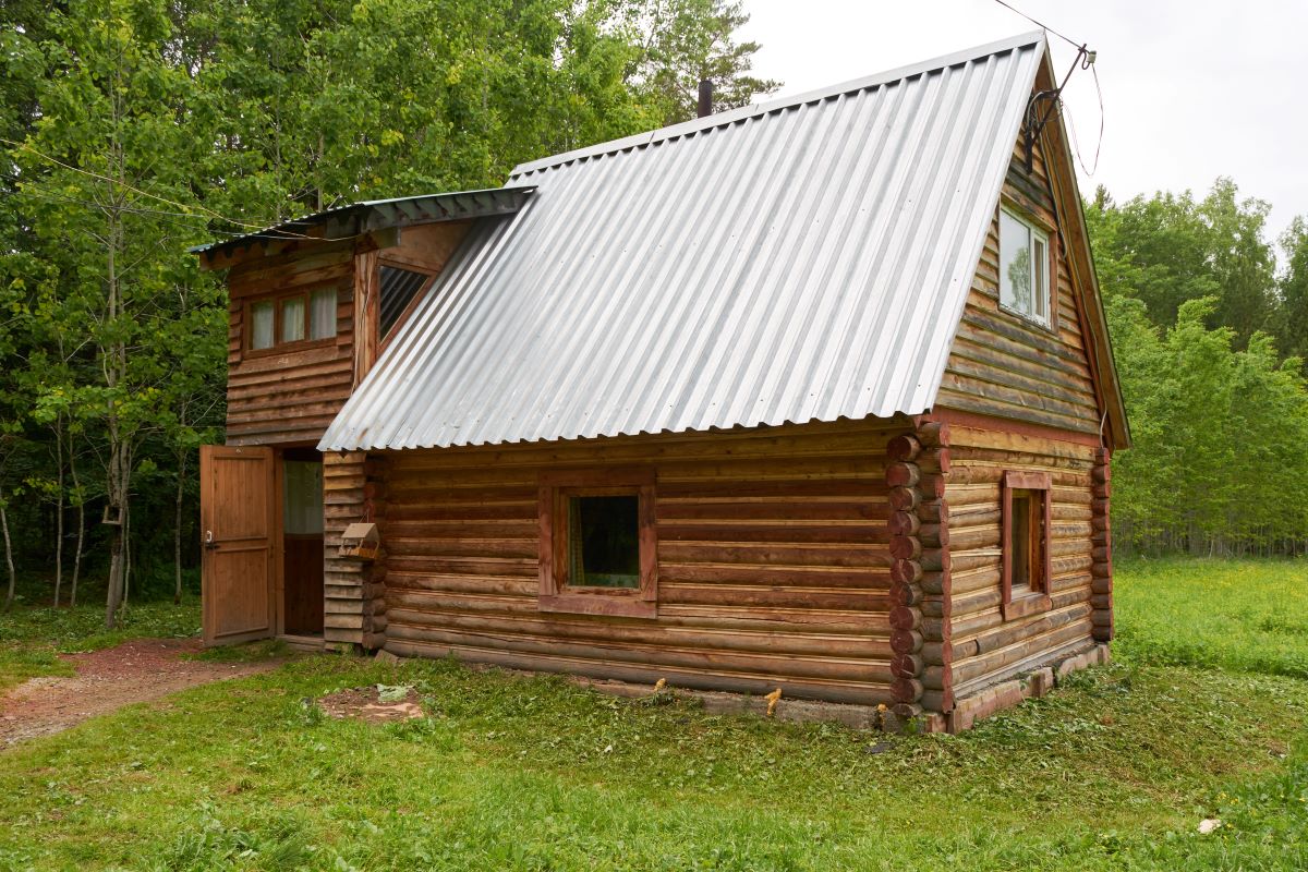Ein Blockhaus kann als kleine Hütte oder als großes Haus geplant werden